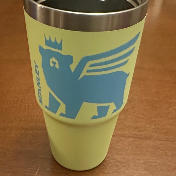 Set of 2 Stanley Quencher Lion Tumblers 14 oz - Picture 6 of 9
